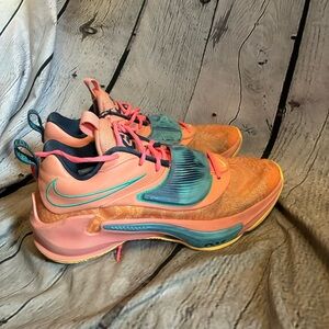 Nike Men’s Giannis Zoom Freak 3 Athletic Basketball Sport Sneaker Shoes Sz 8.5‎